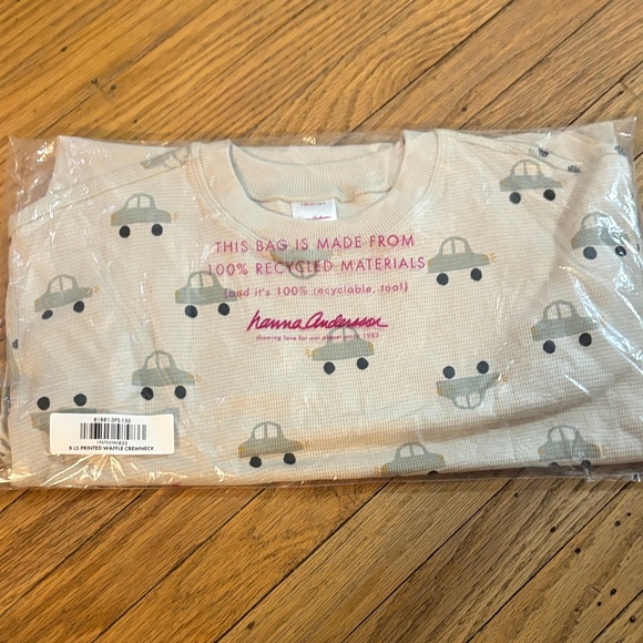 Hanna Andersson Cream Waffle Crewneck - Picture 3 of 7